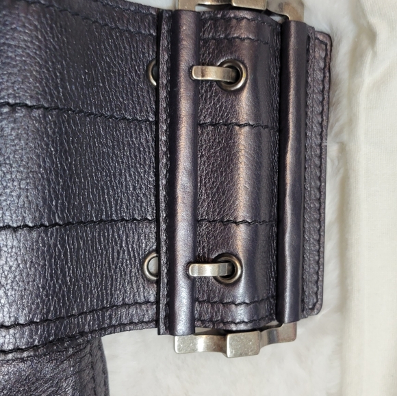 NIB AUTHENTIC GIVENCHY MINI CLARABELLA WRISTLET POUCH IN GUN METAL SILVER - Picture 11 of 17